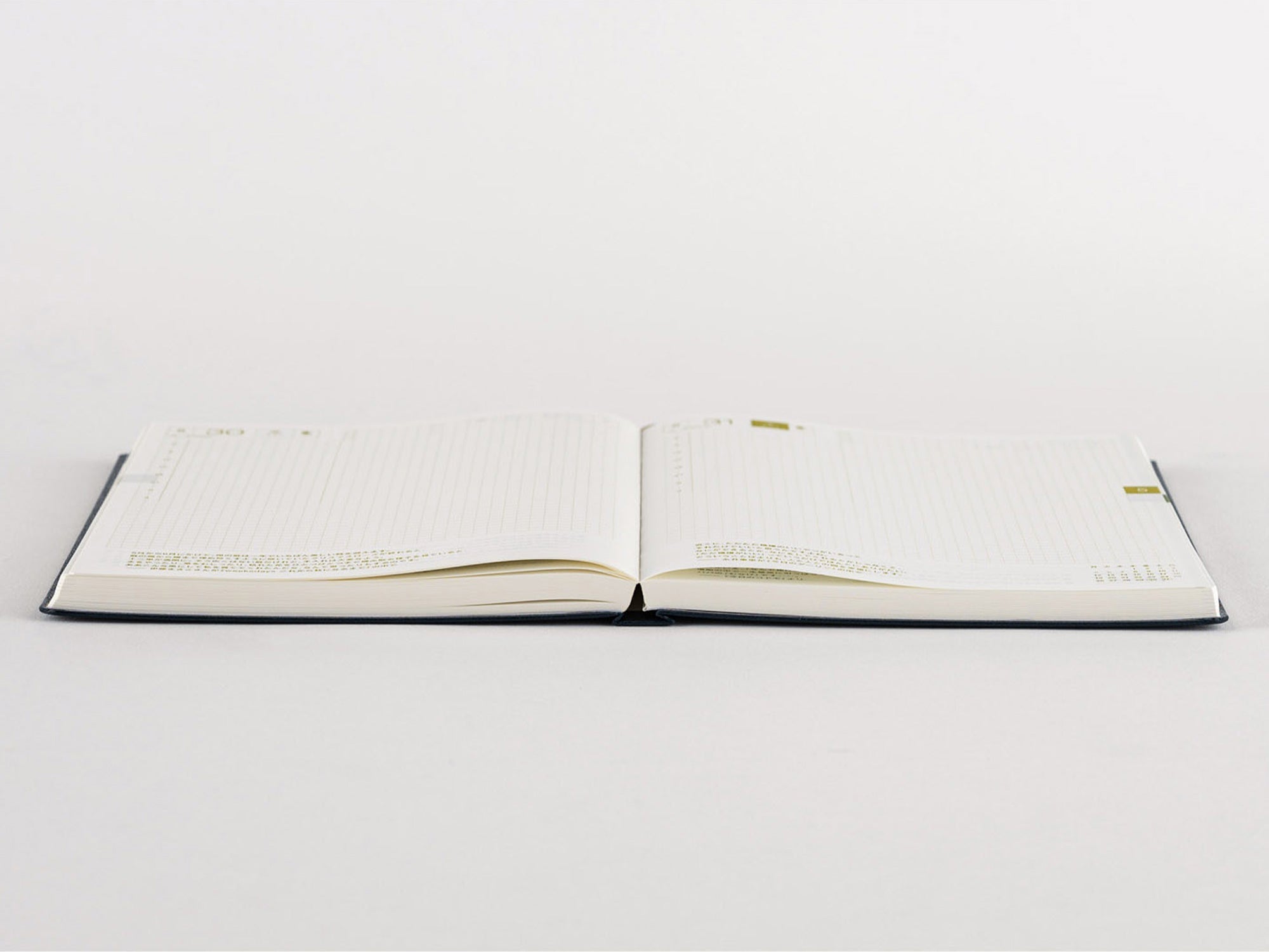 Hobonichi Techo A5 Hon 2026 - Navy Slash