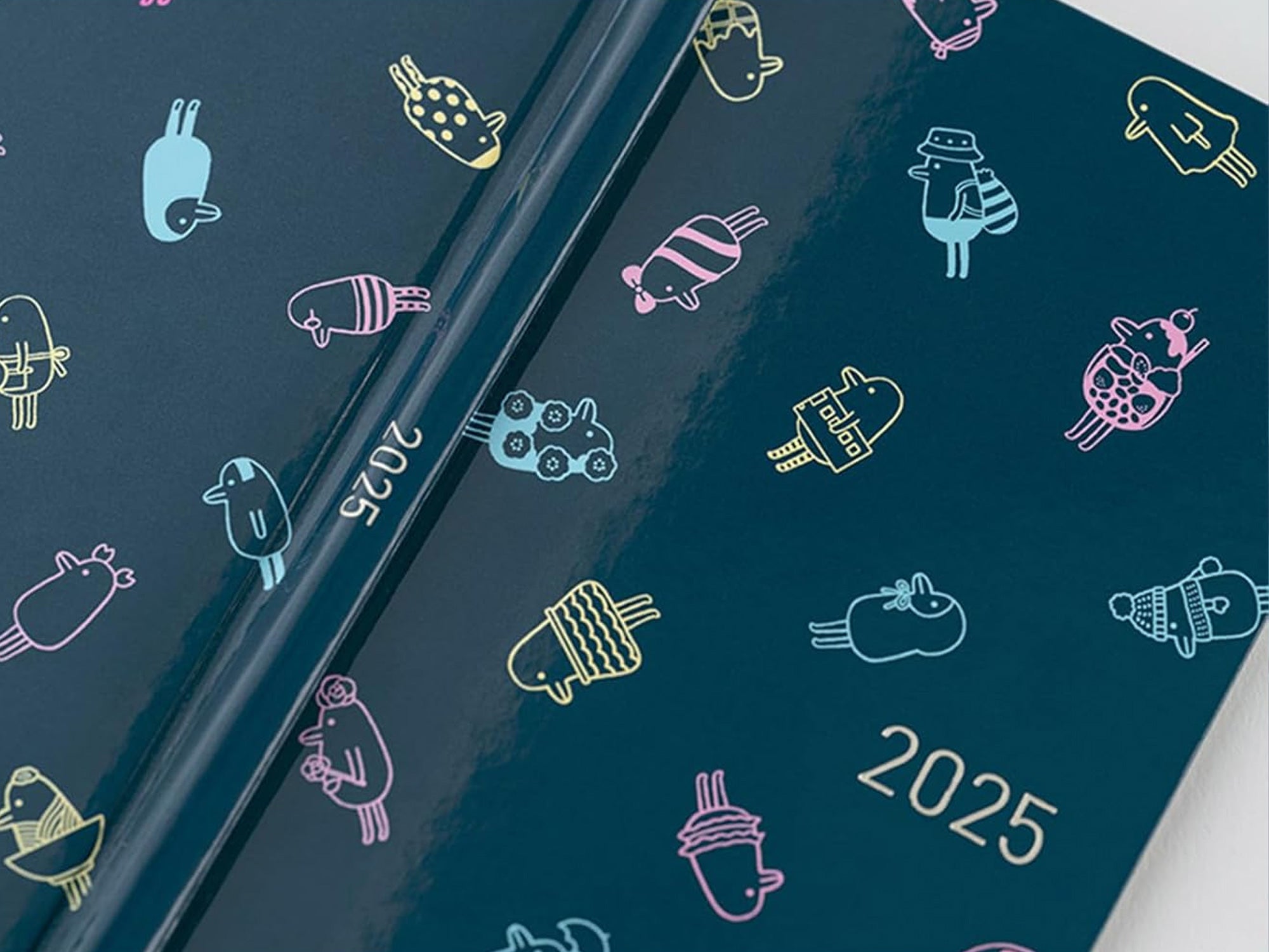 Hobonichi Techo Weeks 2025 - Sparkling Hobotoridori - April Start