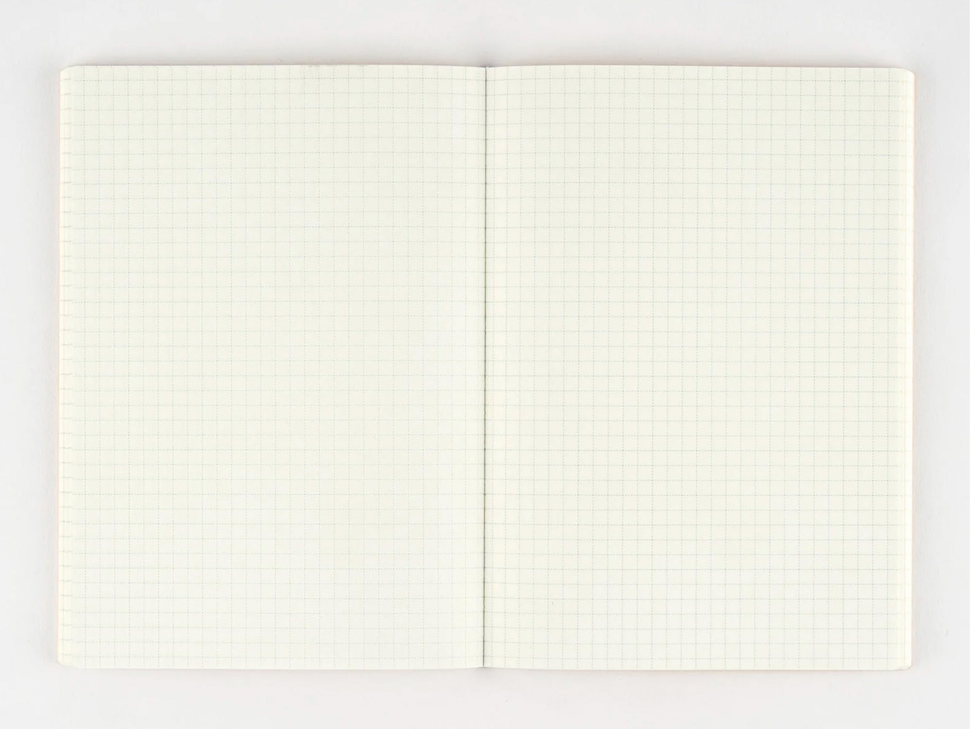 Tomitaro Makino: Hobonichi Graph Notebook A6 - Yamazakura