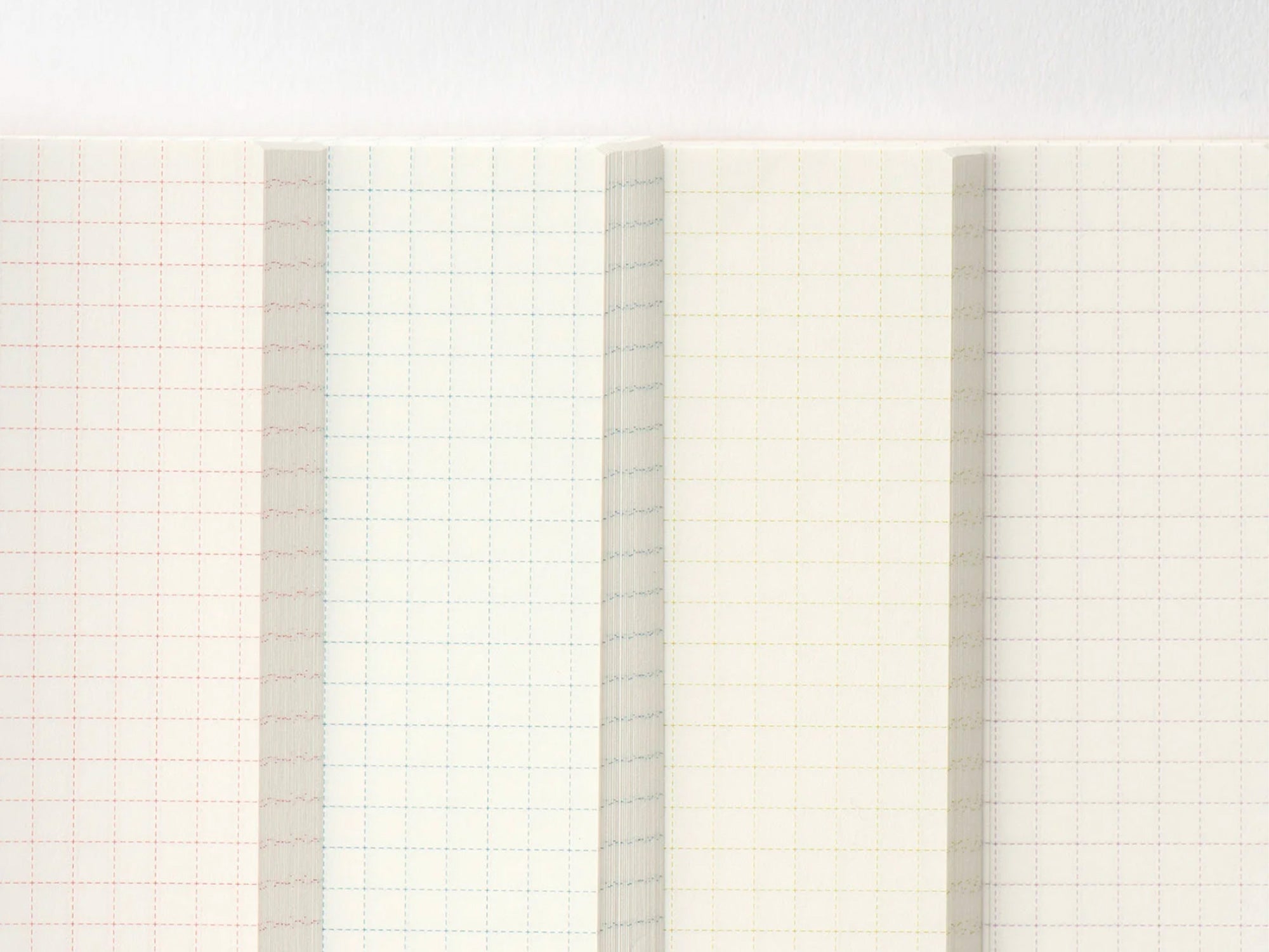 Tomitaro Makino: Hobonichi Graph Notebook A6 - Yamazakura