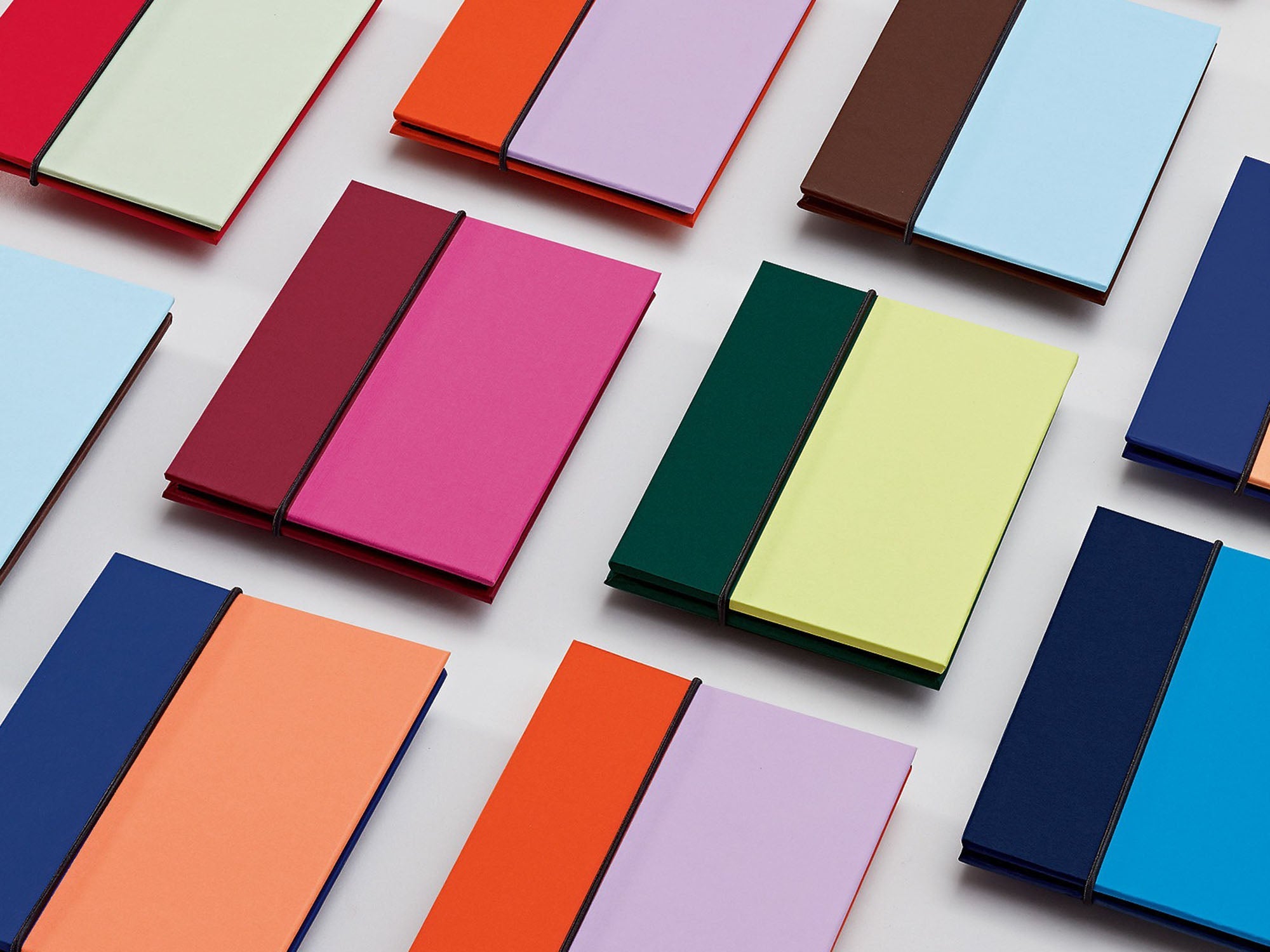 The Cutting Edge Color Block Leporello Photo Album